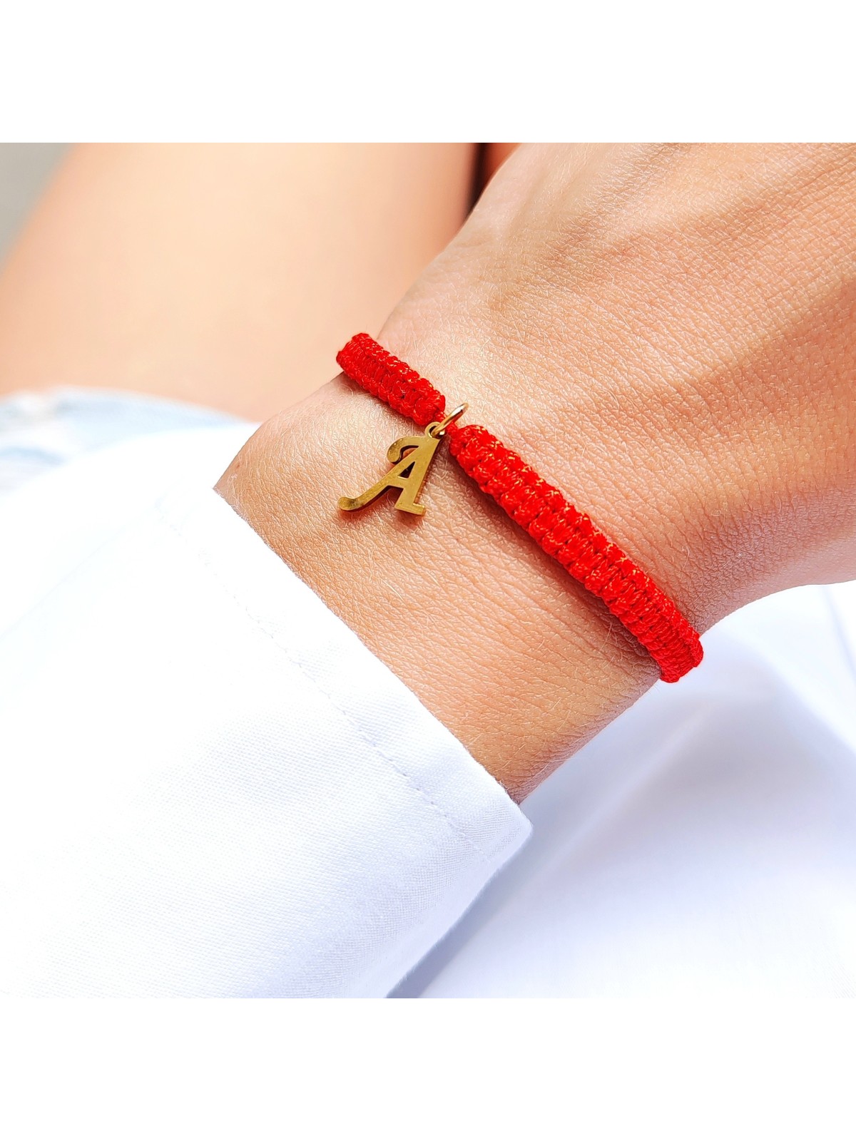 bransoletka handmade z zawieszką literką