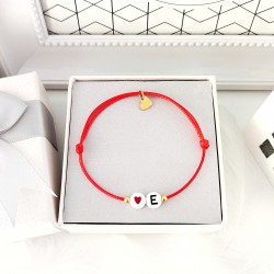 Bransoletka z literką i serduszkiem na sznurku