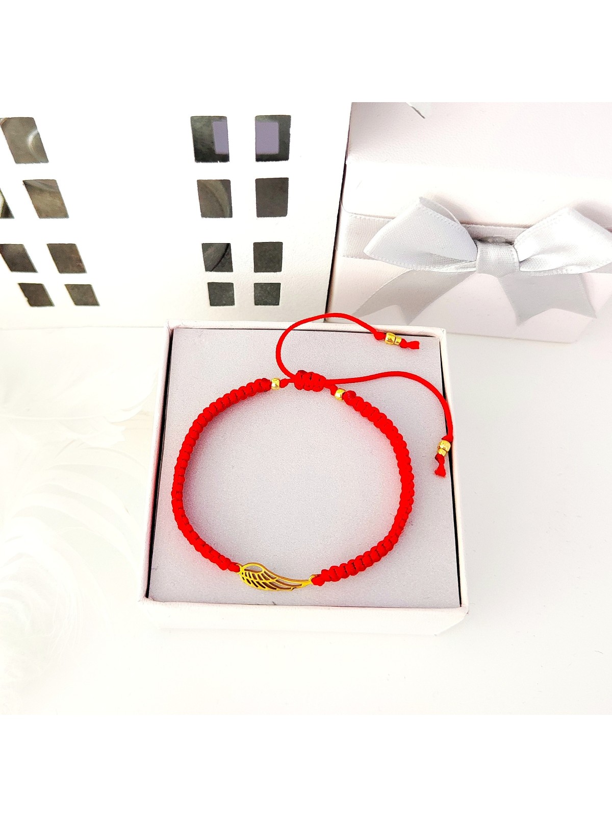 Bransoletka handmade ze skrzydełkiem