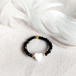 Pierścionek z serduszkiem z Masy Perłowej czarny