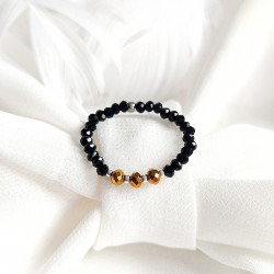 Pierścionek z koralików Czarno Złoty kryształki czarne Kamienie na gumce