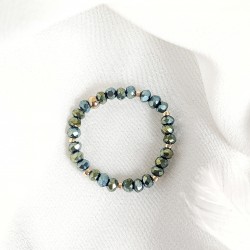 Pierścionek z zielonych kryształków koralików na gumce