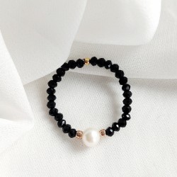 Pierścionek z Perłą Czarny z koralików kryształki na gumce