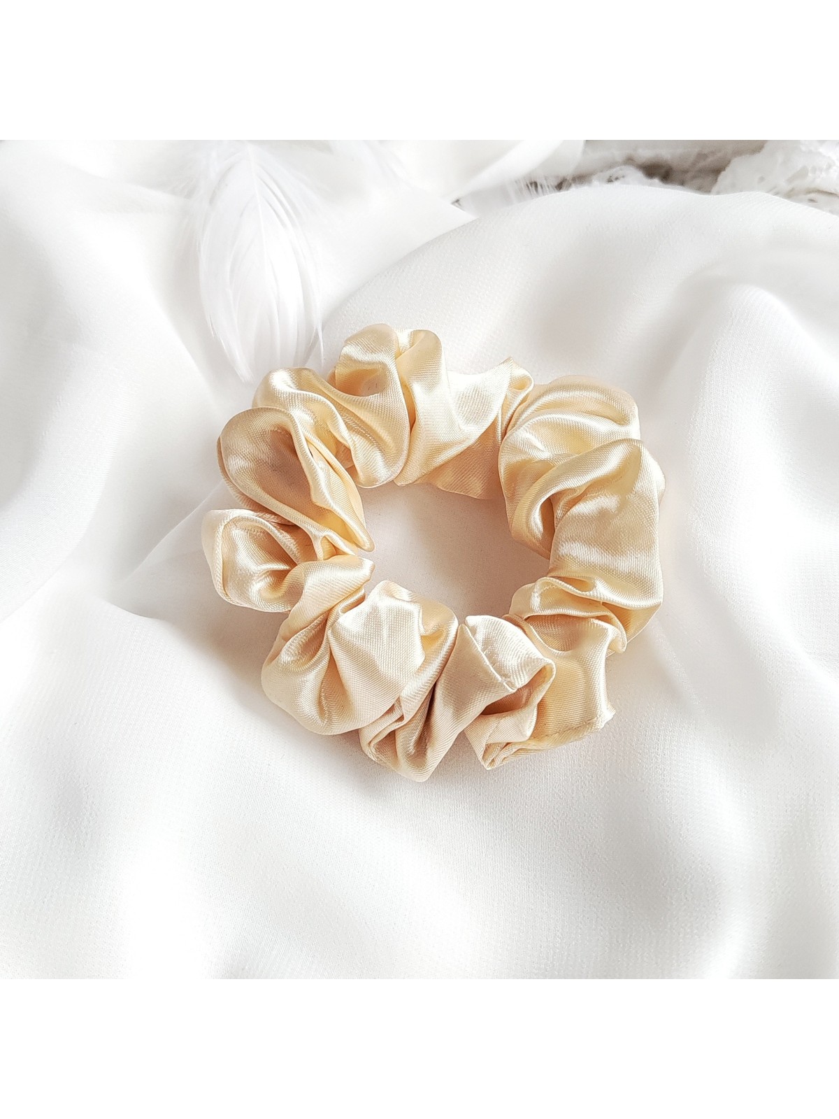 Frotka typu scrunchies kremowa