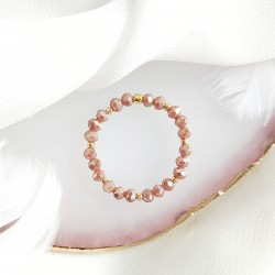 Pierścionek z koralików beżowy nude kamienie