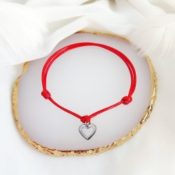 Bransoletka z serduszkiem na sznurku