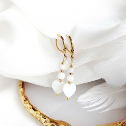 Kolczyki złote z agatem i serduszkiem z masy perłowej