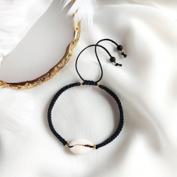 Bransoletka z Muszelką Kauri pleciona na sznurku