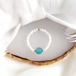 Pierścionek z kamieni z turkusowym jadeitem i masą perłową