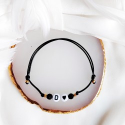 Bransoletka z literką i serduszkiem na sznurku