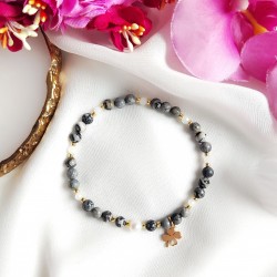 Bransoletka z jaspisu i perły z dodatkiem złotej koniczynki