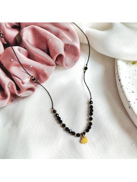 naszyjnik z kamieni naturalnych na sznurku