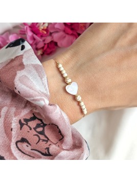 Bransoletka z kremowego howlitu z serduszkiem z masy perłowej