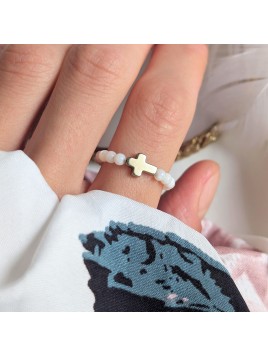 Pierścionek z Masy Perłowej z krzyżykiem z hematytu