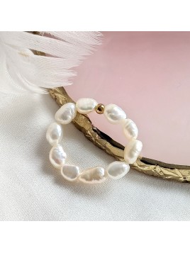 Pierścionek z naturalnymi perłami