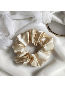 Satynowa frotka do włosów typu scrunchie  jasnożółta