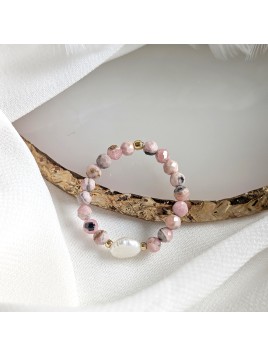 Pierścionek na gumce z rodonitem i perłą