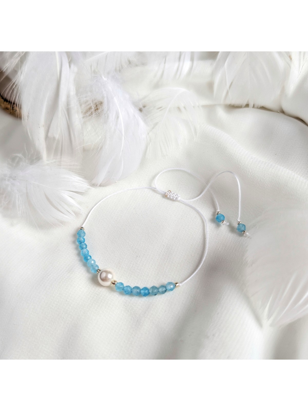 Bransoletka amulet z perłą naturalną i agatem na sznurku