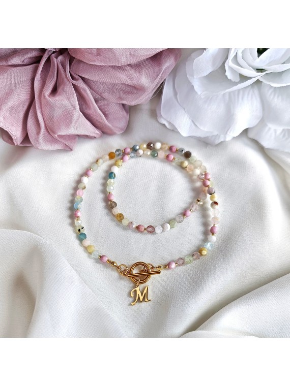 Naszyjnik z Morganitu z literką z zapięciem toggle