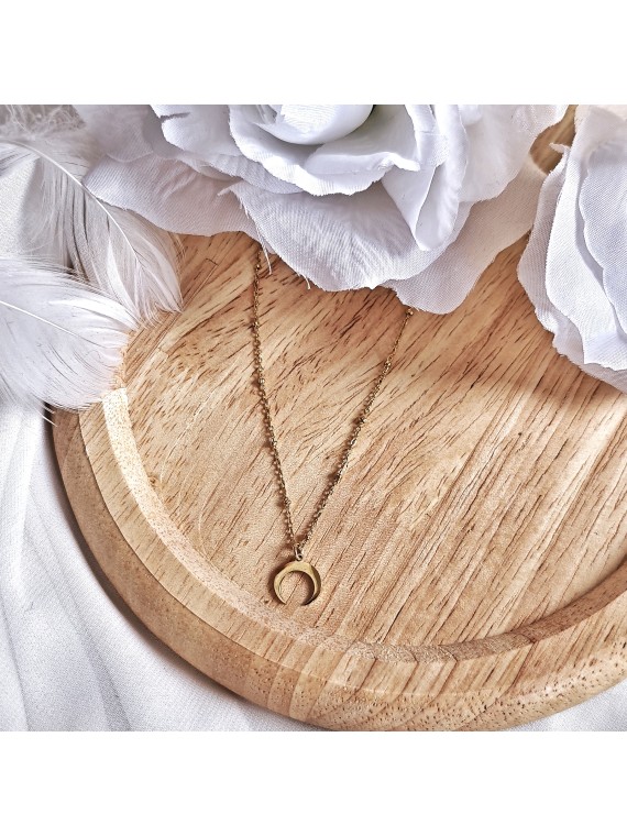 Naszyjnik z półksiężycem złoty łańcuszek