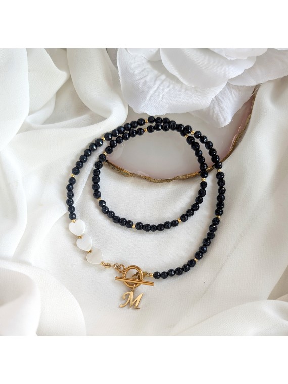 Naszyjnik z onyksu z serduszkami z masy perłowej z literą