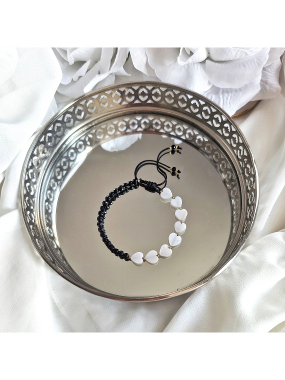 Bransoletka z serduszkami z masy perłowej i onyksem