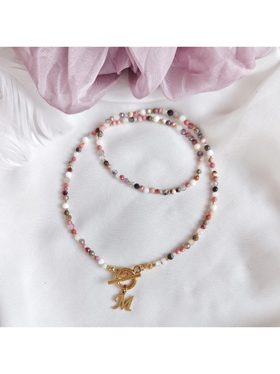 Naszyjnik z kamieni naturalnych z literką siła i harmonia