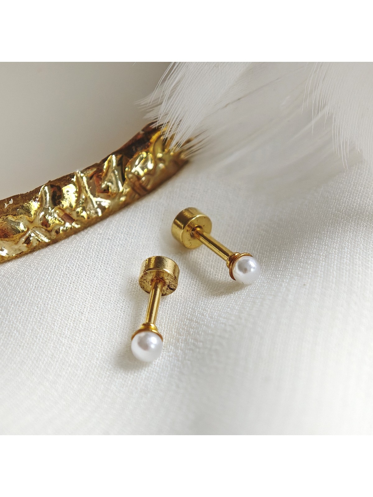 Kolczyki złote z perłami wkrętki