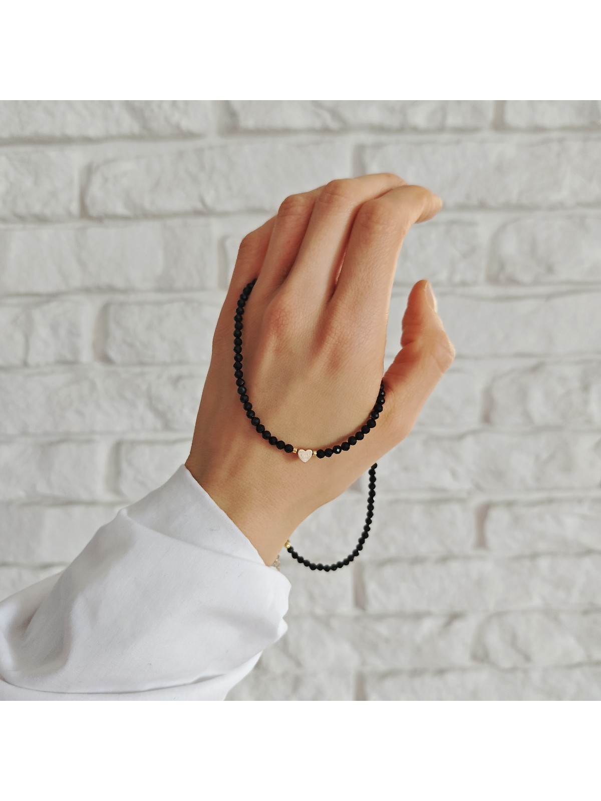 naszyjnik z kamienia turmalin z serduszkiem ze złotego hematytu