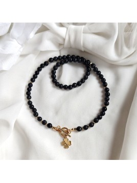 Naszyjnik z Howlitu z koniczynką