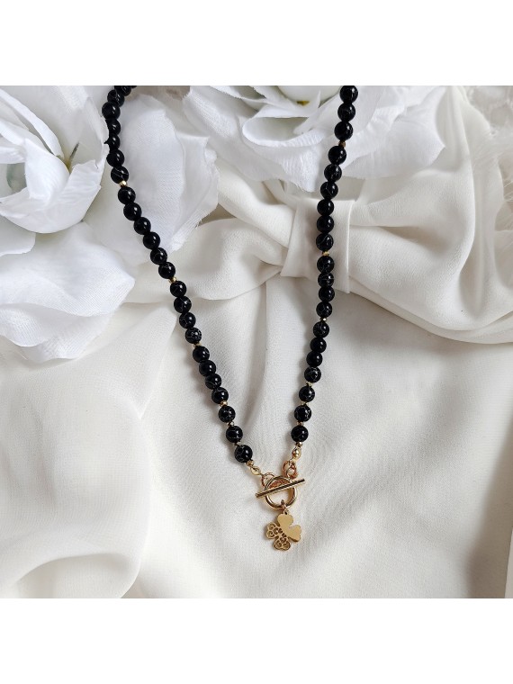 naszyjnik z kamieni naturalnych howlit z koniczynką