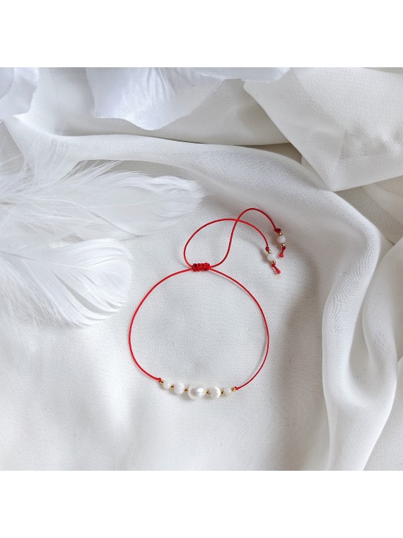 Bransoletka na czerwonym sznurku z perłą i masą perłową