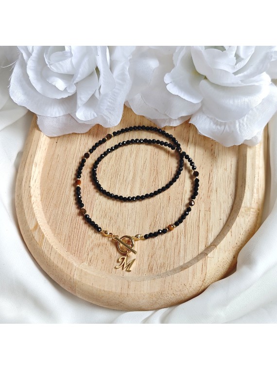 Naszyjnik z czarnego turmalinu z tygrysim okiem i literką