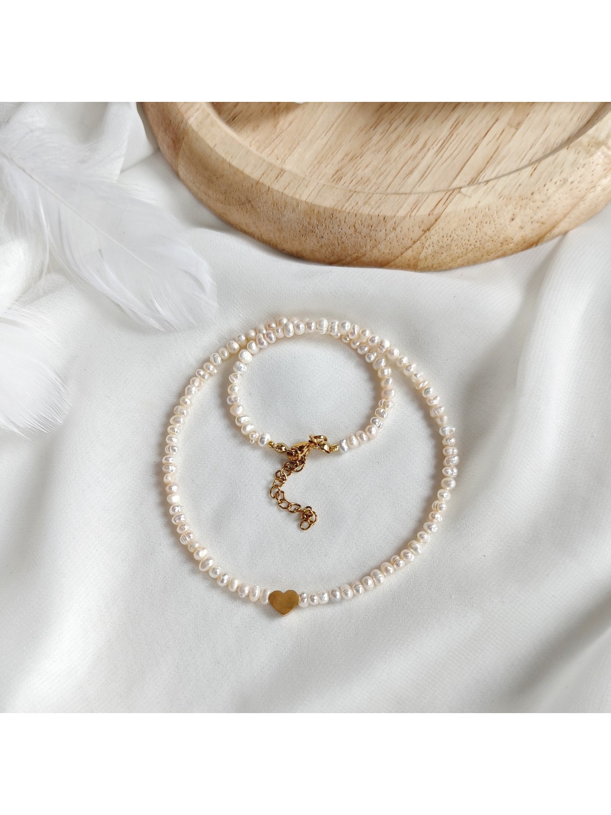 naszyjnik ze złotym sercem z pereł naturalnych
