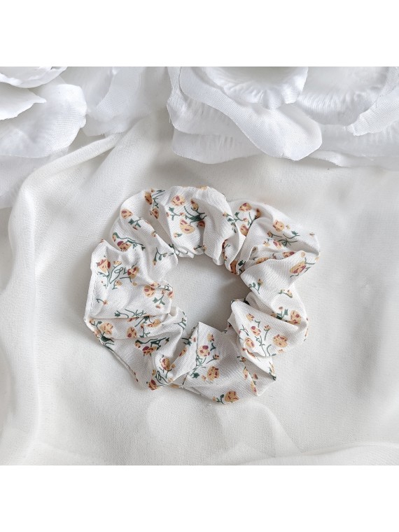 Biała gumka frotka w kwiaty