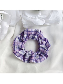 Fioletowa gumka do włosów w kratę