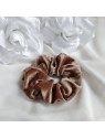 Karmelowa gumka scrunchies welurowa