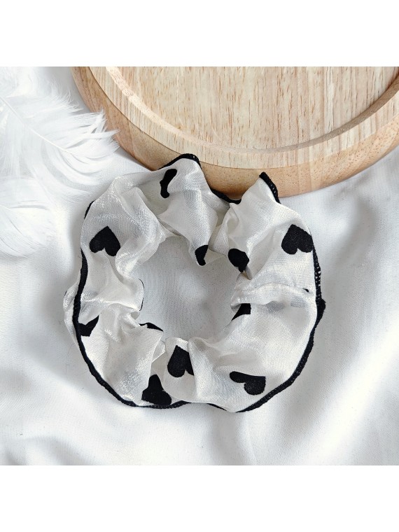 Gumka frotka scrunchie w serduszka