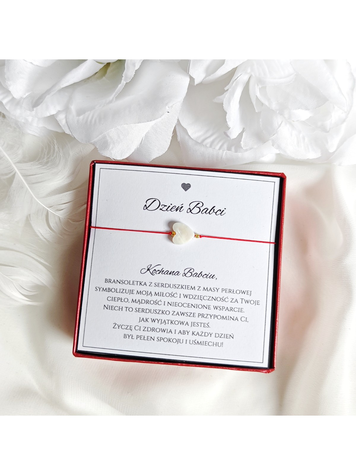 Bransoletka na dzień babci z serduszkiem z masy perłowej