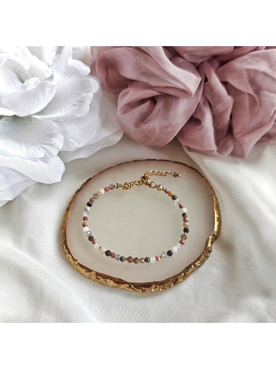 Bransoletka z drobnych kamieni naturalnych