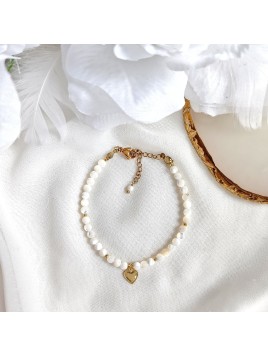 Bransoletka z masy perłowej z zawieszką złote serduszko