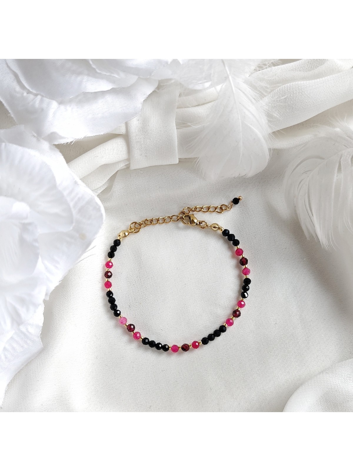 Bransoletka z czarnego i różowego turmalinu z granatem