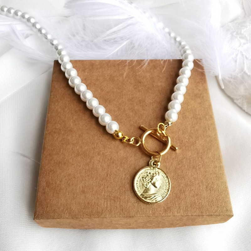 Naszyjnik handmade z koralików z monetą Naszyjnik handmade z koralików z monetą