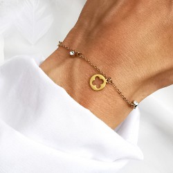 Bransoletka z zawieszkami – koniczynka, kwiat, cyrkonie