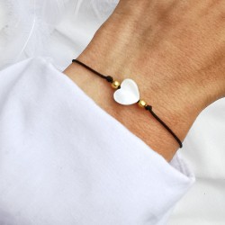 Bransoletka z serduszkiem na czarnym sznurku