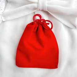 Czerwony woreczek na biżuterię