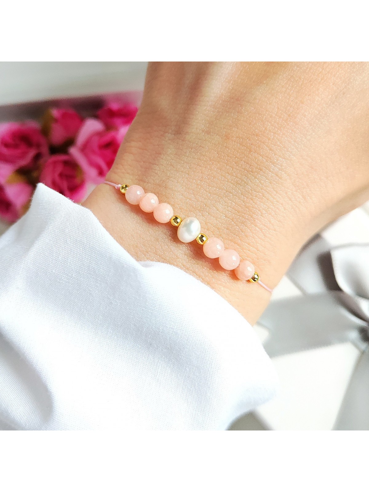 Minimalistyczna bransoletka z jadeitem i naturalną perłą Minimalistyczna bransoletka z jadeitem i naturalną perłą