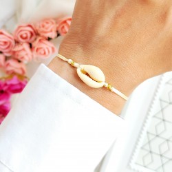 Bransoletka Muszelka kauri na sznurku