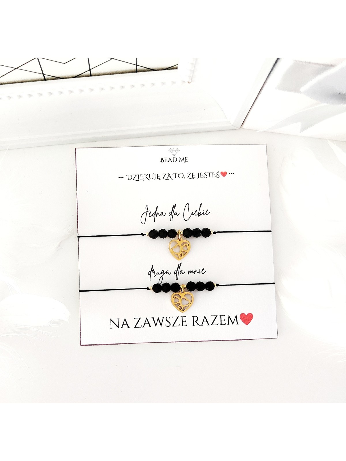 Zestaw dwóch bransoletek idealnych dla przyjaciółek lub mamy i córki.